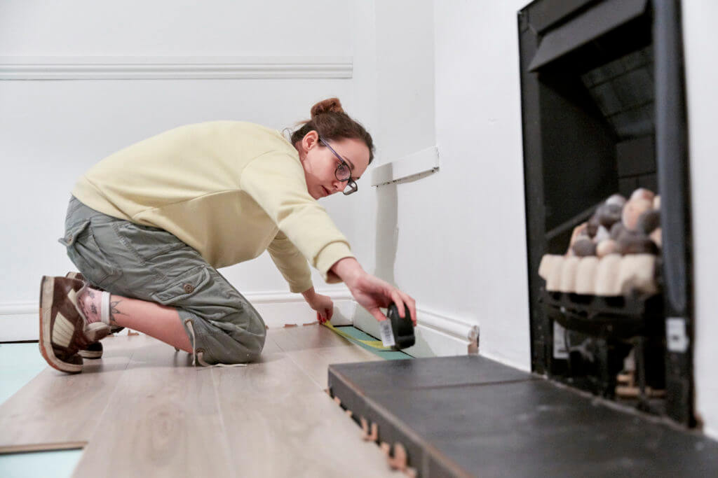 How To Remove Laminate Flooring: 4 Simple Steps to Follow
