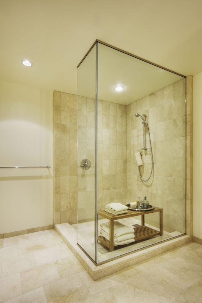 5 Reasons Why to Replace Bath with a Shower, and How to Do It