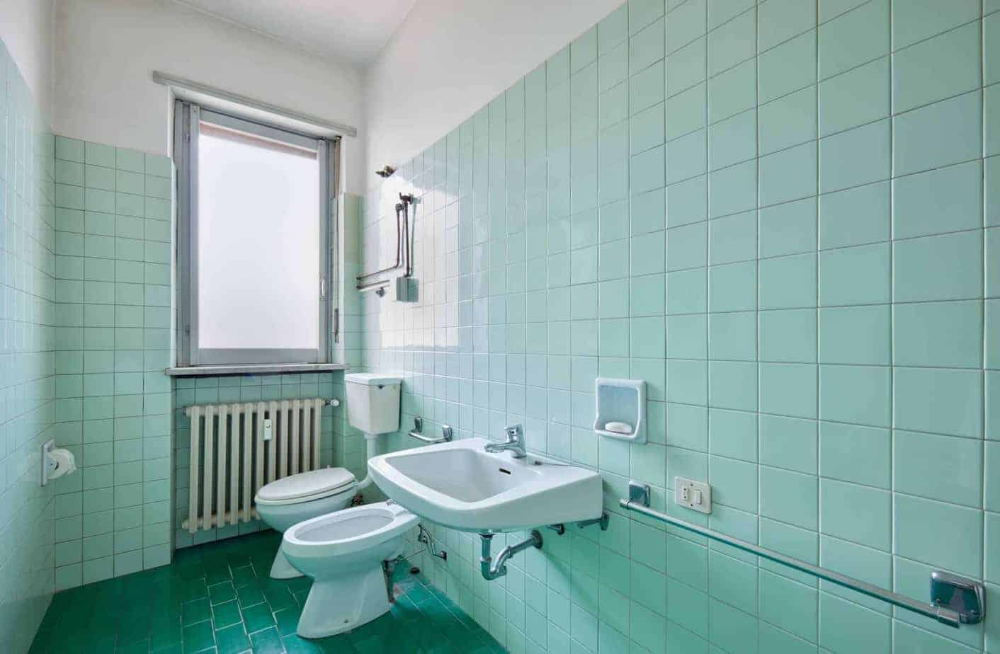 7 Clever Ways and Ideas on How to Cover Tiles Cheaply