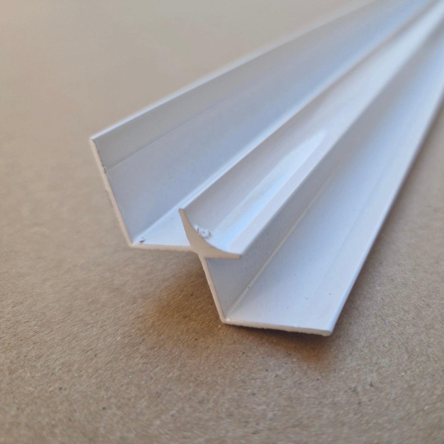 10mm White Aluminium Internal Corner Trim