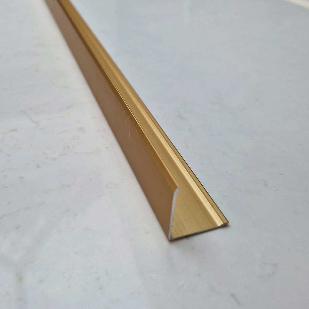 25mm x 25mm Brushed Gold Aluminium 90-degree External Angle