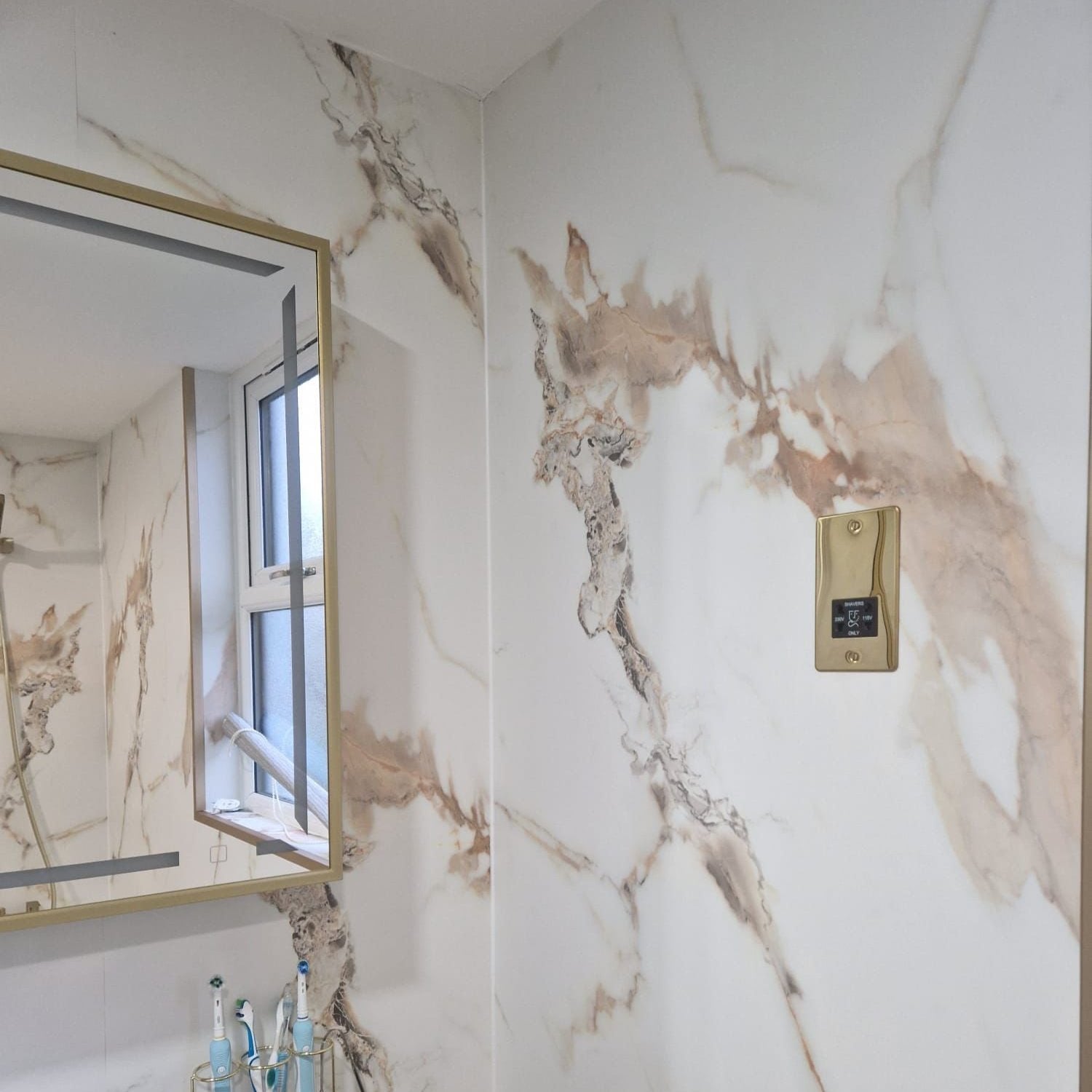 Marble Ultra-Matt Shower Panel